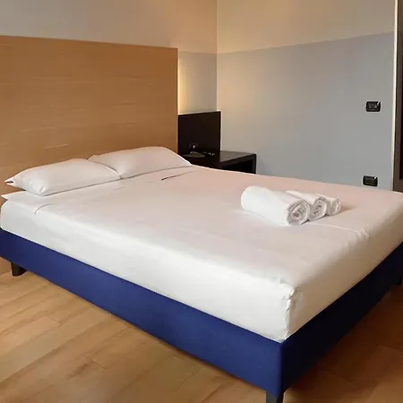 Milano Cologno Szálloda 4*