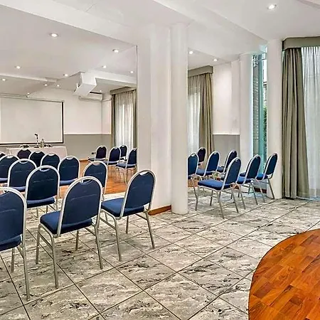 Milano Cologno 4*