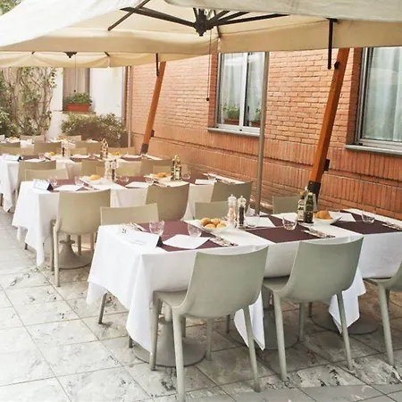 Hotel Milano Cologno 4*