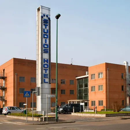 Hotel Milano Cologno 4*