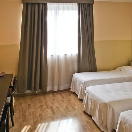 Hotel Milano Cologno 4*